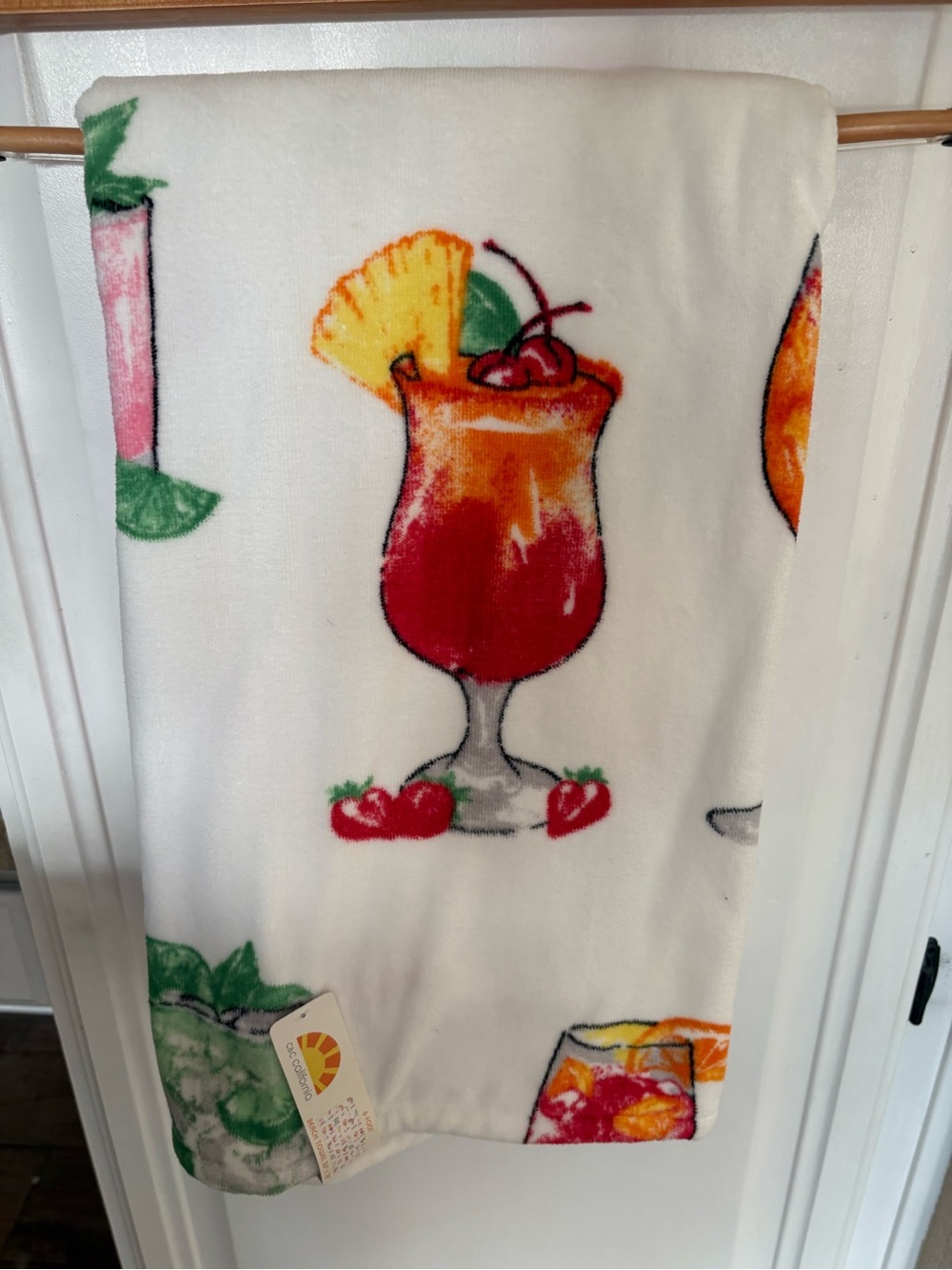 C&C California Plush White Cocktail Motif Beach Towel 36” X 72”